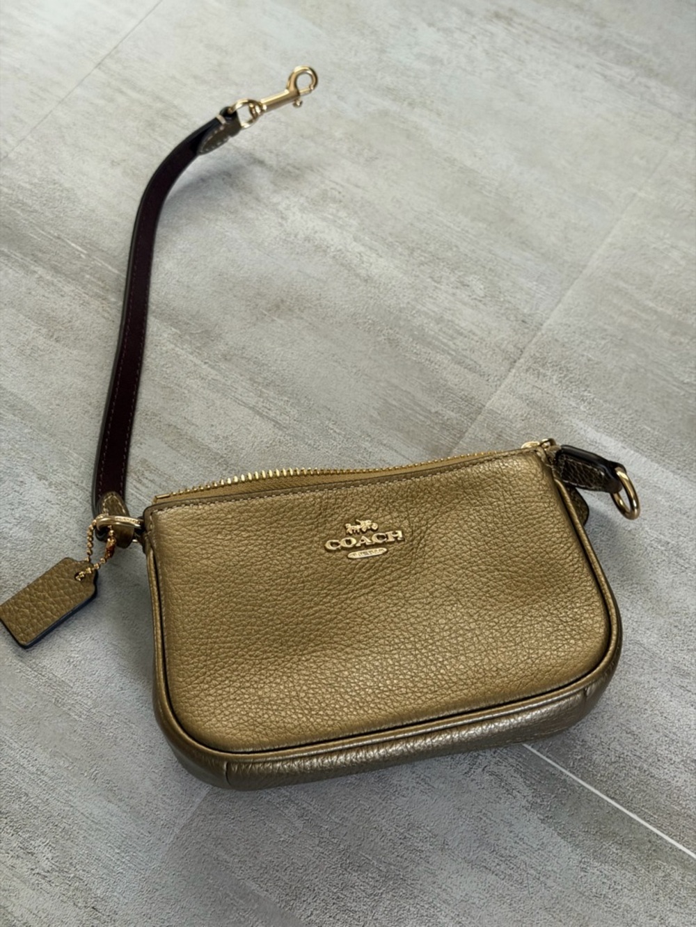 Coach Nolita 15 Metallic Gold Pebbled Leather Wristlet - Picture 3 of 6